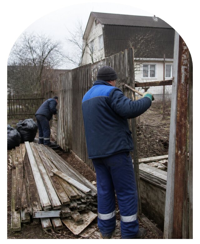 Демонтаж забора в Железнодорожном по цене от 4614 р. | Метпроект-Жлз